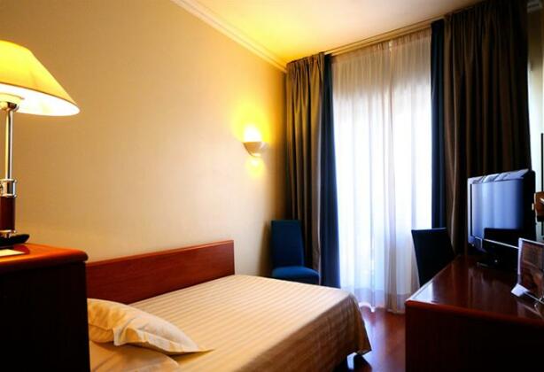 Best Western Globus Hotel - Photo2