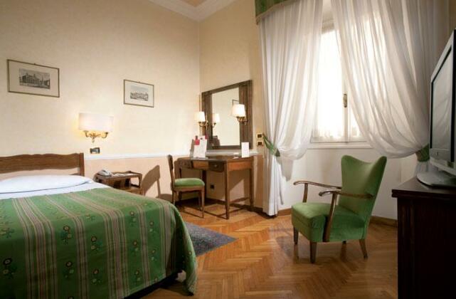 Bettoja Hotel Massimo D'Azeglio - Photo3