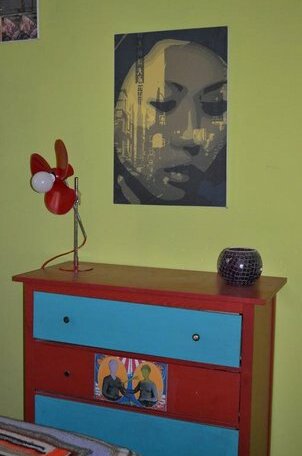 Blu Shelter & Art Playroom - Photo5