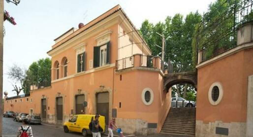 Giulia Town House