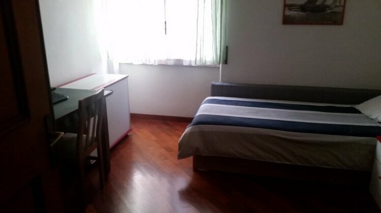 Homestay in Ardeatino near Marconi Metro Station