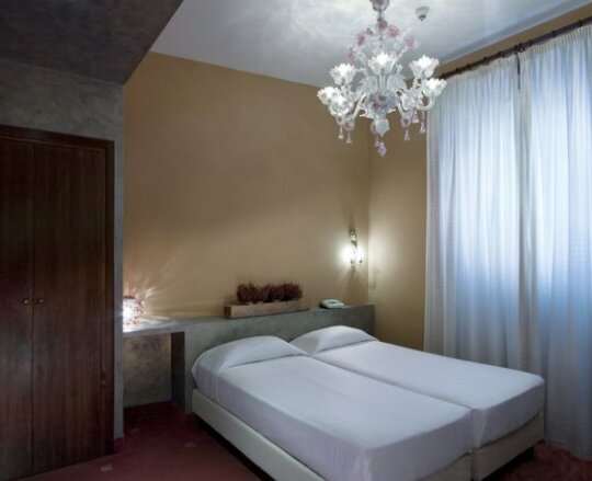 Hotel Columbia Rome - Photo4