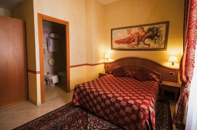 Hotel Dolomiti Rome - Photo2