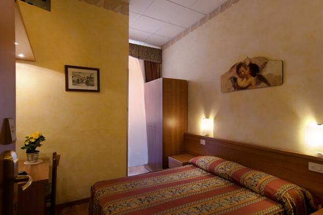 Hotel Julia Rome - Photo2