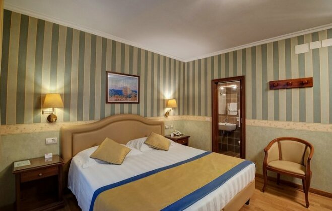 Hotel Piazza Di Spagna - Photo3