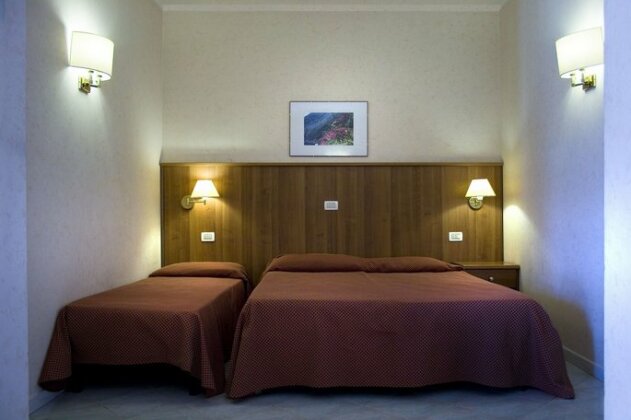 Hotel Salaria - Photo3