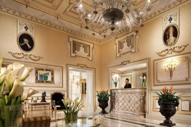 Hotel Splendide Royal - Small Luxury Hotels of the World - Photo4