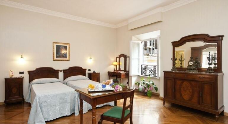 Hotel Suisse Rome - Photo4