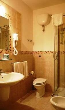 Hotel Villa Rosa Rome - Photo2