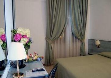 Hotel Villa Rosa Rome - Photo4