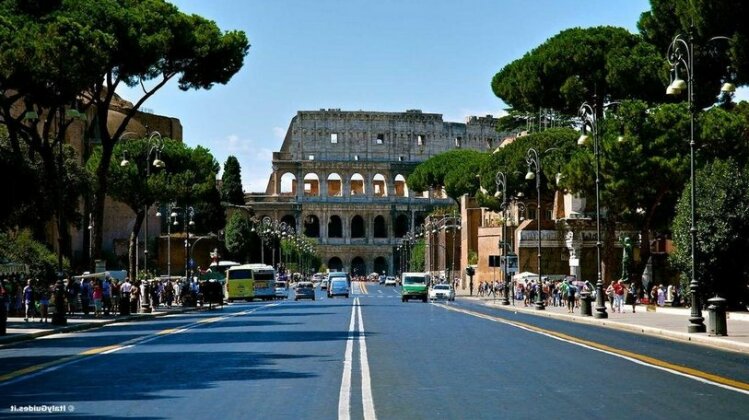 House&Colosseum