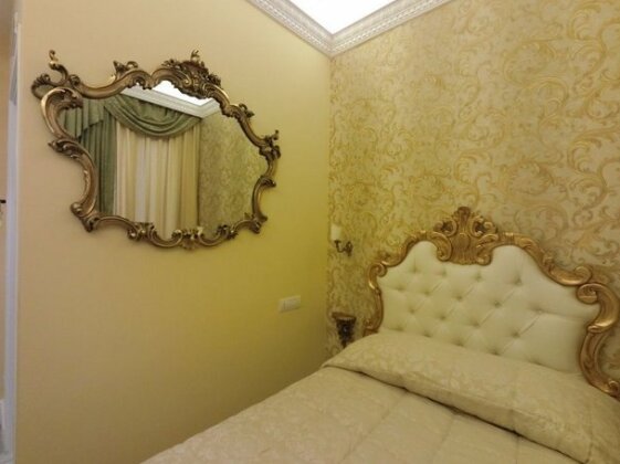 Impero Vaticano Suites Guest House - Photo5