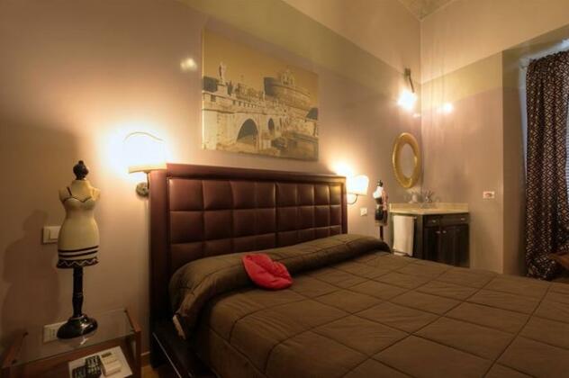 Kiss me Rome Luxury Rooms - Photo2