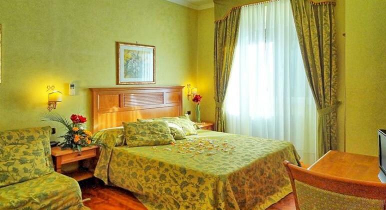 La Fenice Rooms - Photo4