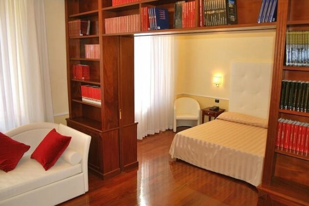 Ludovisi Luxury Rooms Rome - Photo2