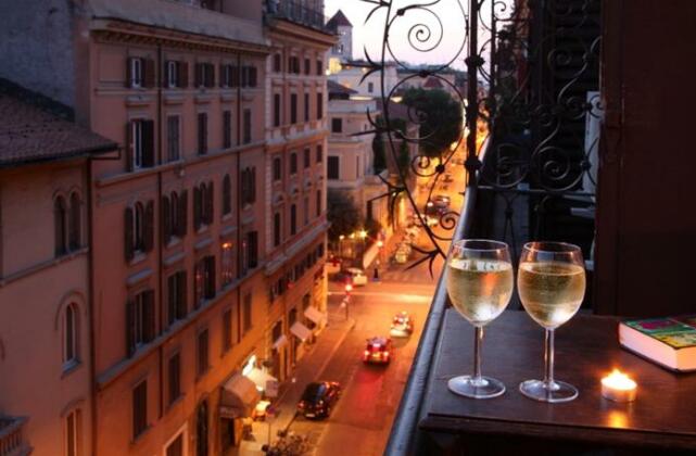 Luxury Rooms Resort Rome - Photo3