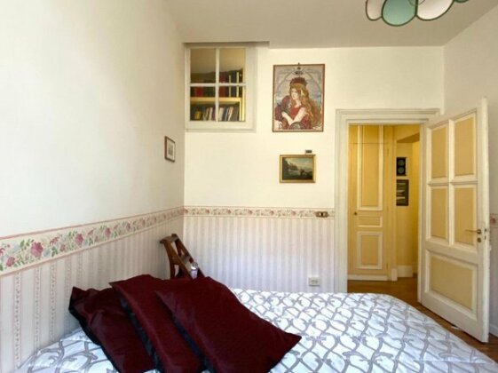 NAVONA Rooms in big flat - Photo3