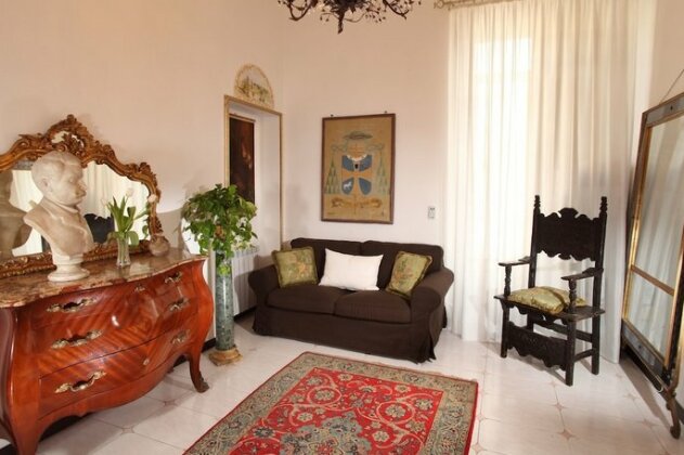 Roma Central Guest House - Photo4