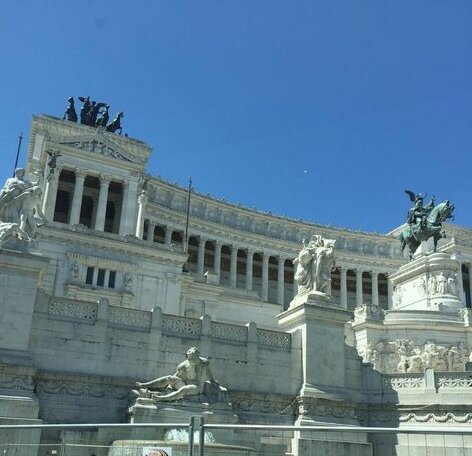 Roma Pantheon Suite