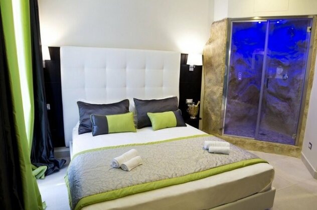 Roman Holidays Boutique Hotel