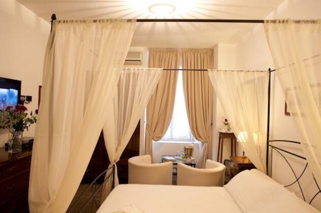 Romantic Vatican Rooms Guesthouse - Photo2