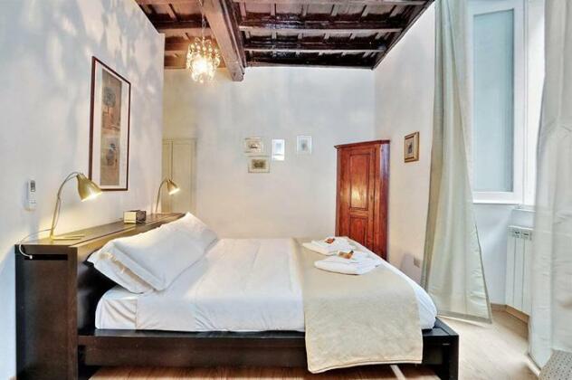 Rome Accommodation Altemps - Photo5