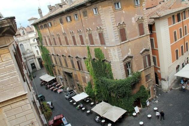 Rooms in Navona