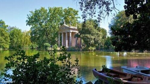 Sognando la dolce vita Piazza Fiume