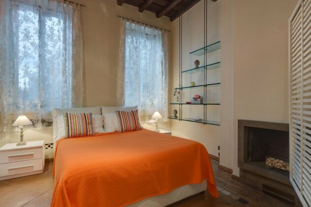 Spanish Steps Gea Apartments