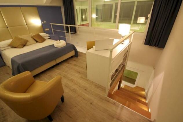 Tango Hotel - Photo2