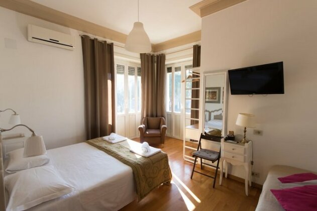 Tevere Home - Photo2