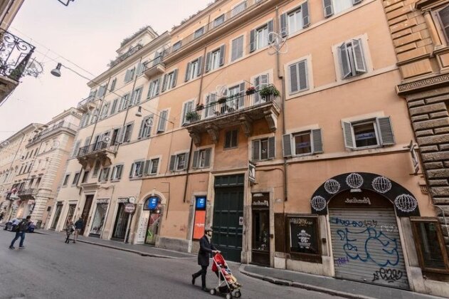 TownHouse by the Spanish Steps - Photo2