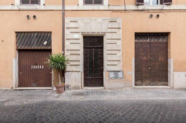 Trastevere Gimmie a Shelter