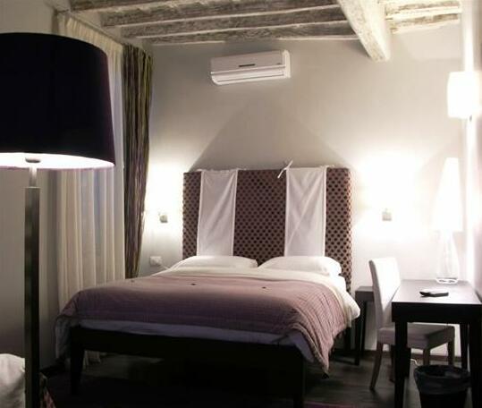 Trevi Beau Boutique Hotel - Photo2