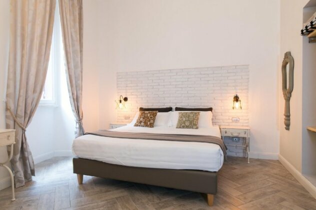 Trevi Contemporary Suite