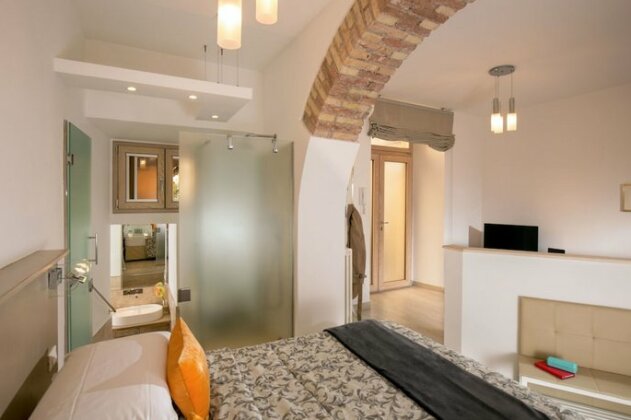 Vatican Suites Apartments - Photo2