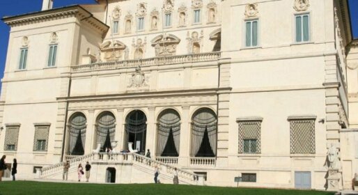 Villa Albani Luxury Suite