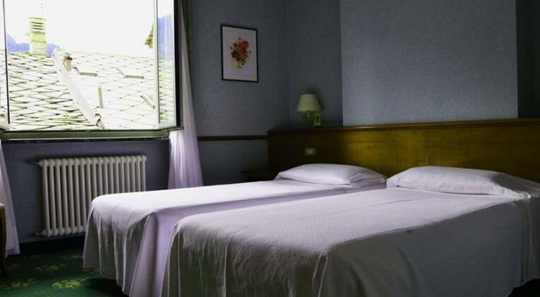 Hotel De La Ville Saint-Vincent - Photo4