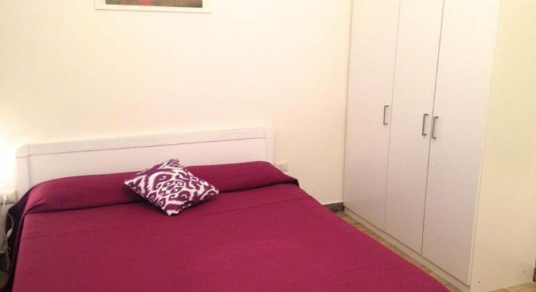 Two Rooms - Photo4