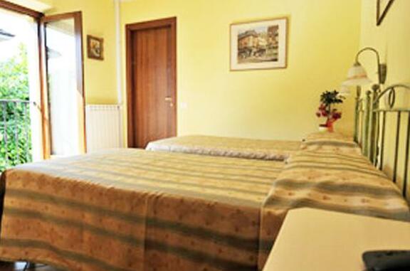 Hotel Villa Dei Tigli Salice Terme - Photo2