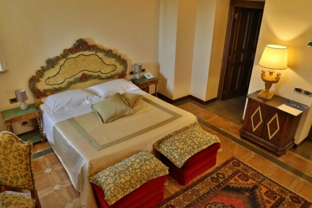 Hotel La Collegiata - Photo5