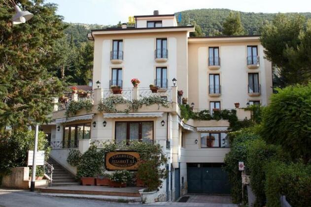 Hotel Restaurant Le Terrazze Sul Gargano