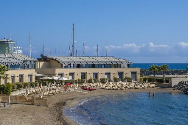 Hotel Riviera dei Fiori - Photo2