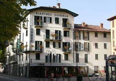 Hotel Centrale San Pellegrino Terme - Photo2