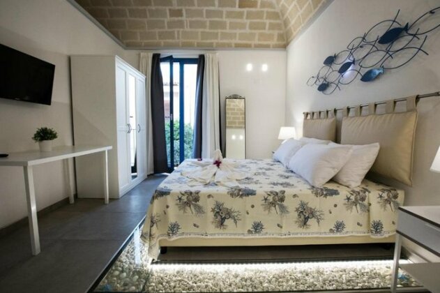 Acquaro Suite Rooms - Photo5