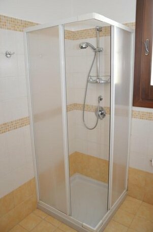 Attinia - Photo4