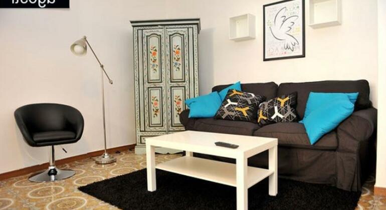 Agosti 199 - Photo2