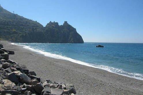 Come In Sicily - Beachfront Sant'Alessio - Photo3