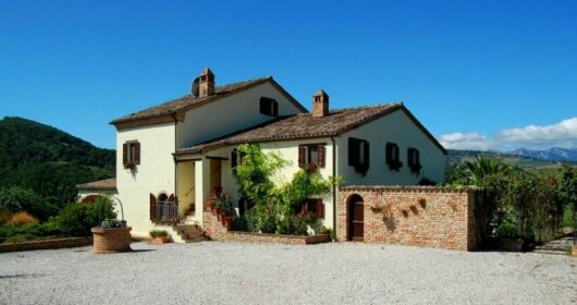 Villa & Farmhouse in Le Marche
