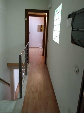 B&B Is Solus - Photo4